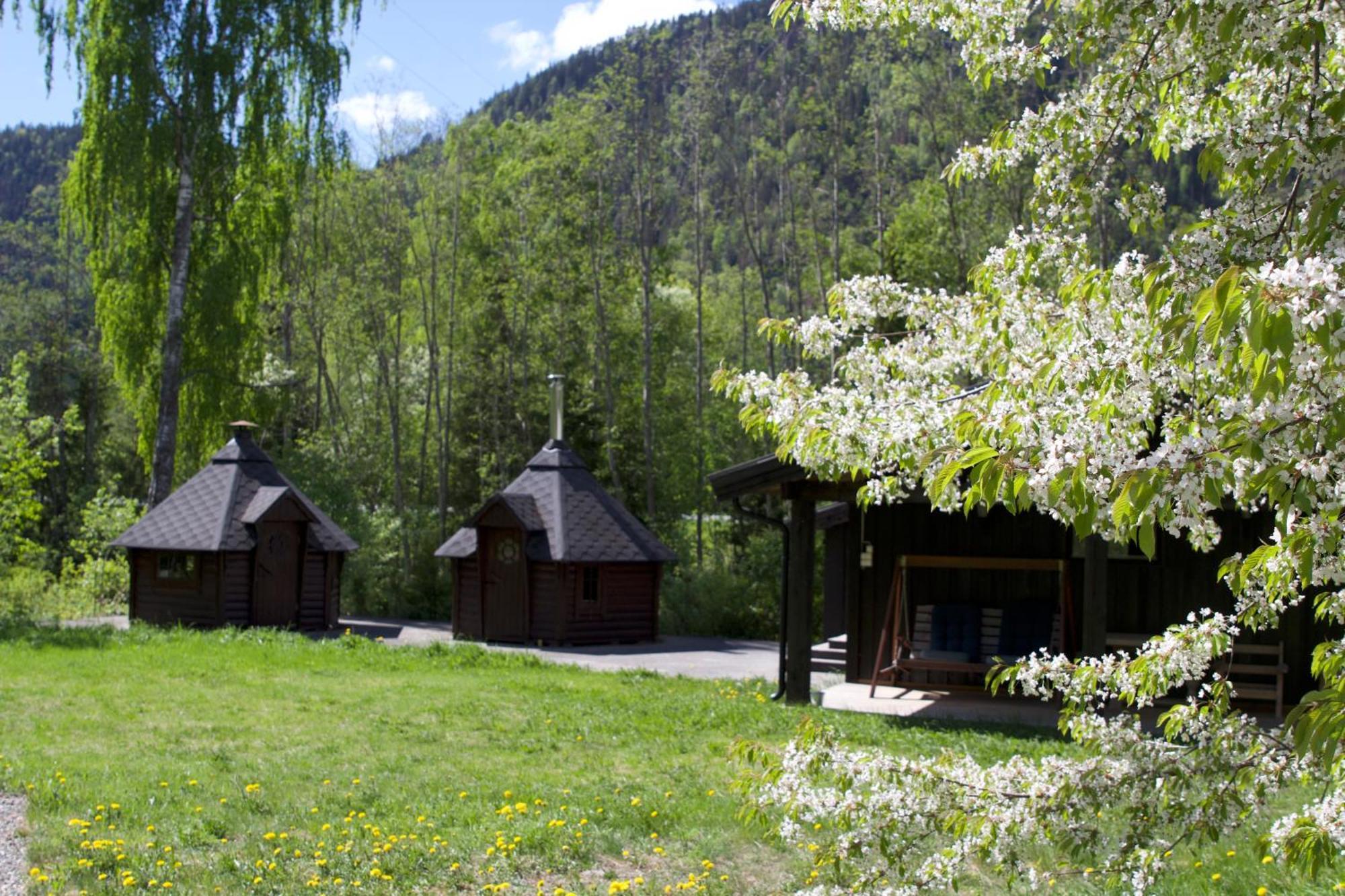 Sevletunet B&B And Cabins Rodberg Ngoại thất bức ảnh